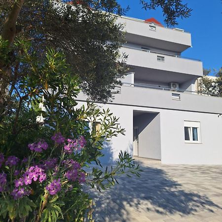 Apartments Miki 2 Novalja Dış mekan fotoğraf